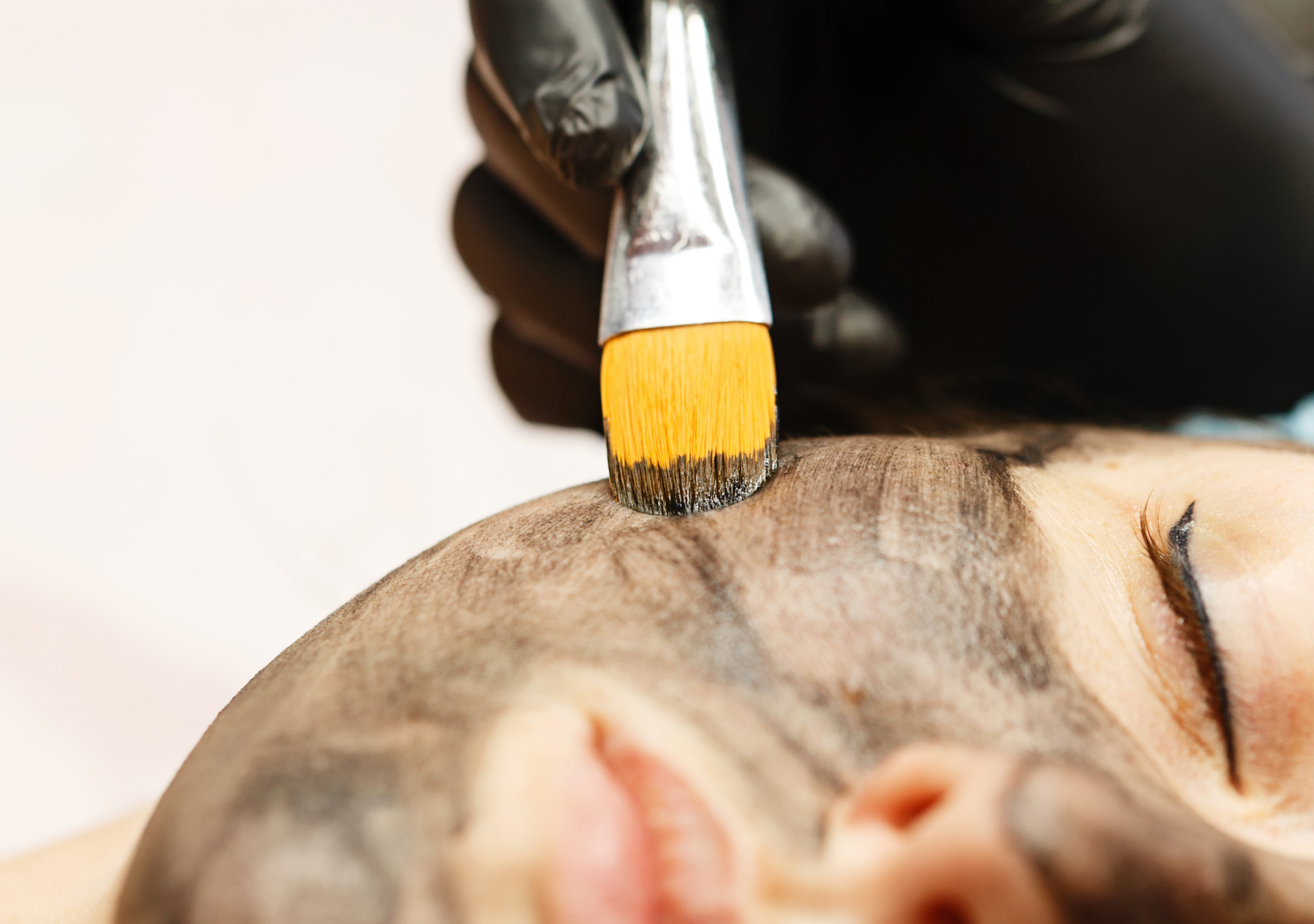 Full Face, Neck and Décolletage